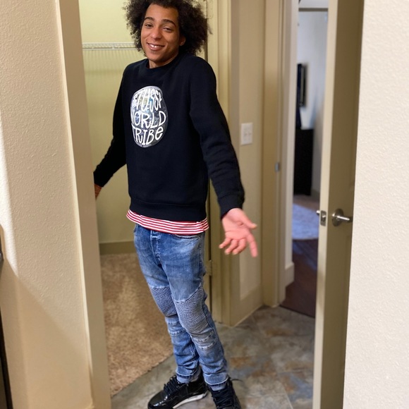 Meet your Posher, Cain - Picture 1 of 1